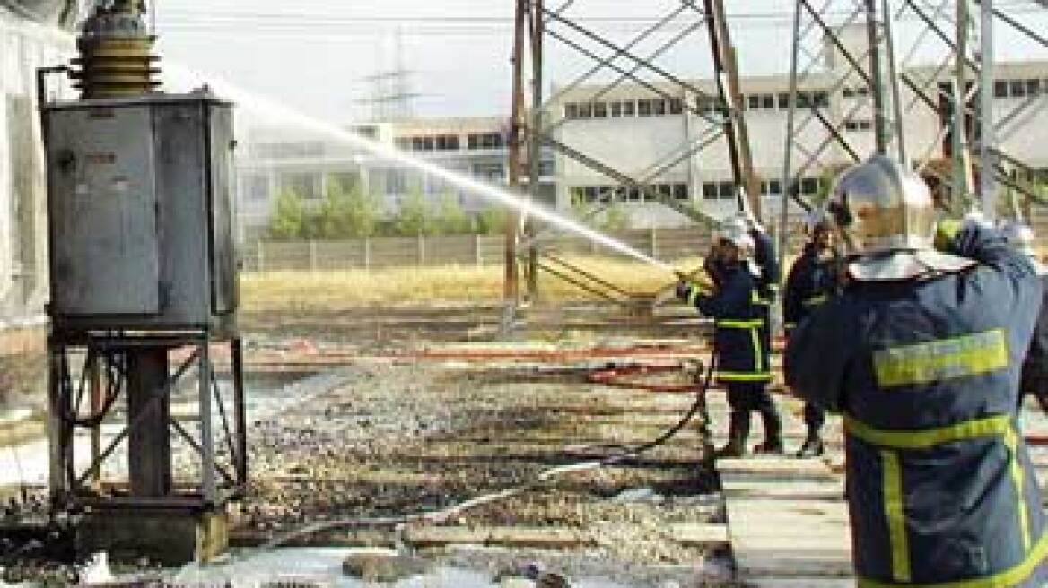 Υπό έλεγχο η φωτιά στο εργοστάσιο της ΔΕΗ στο Κερατσίνι